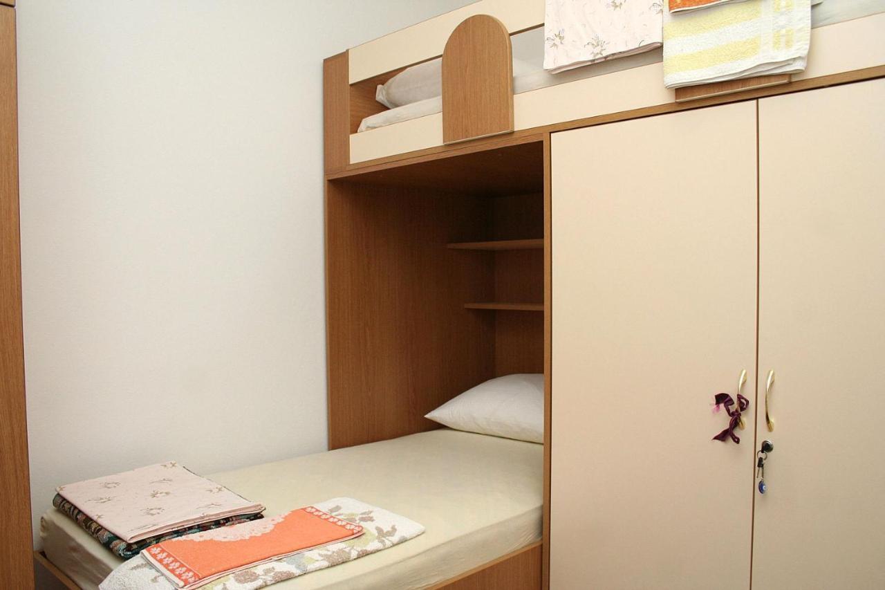 Apartment Vrboska 4634B Εξωτερικό φωτογραφία